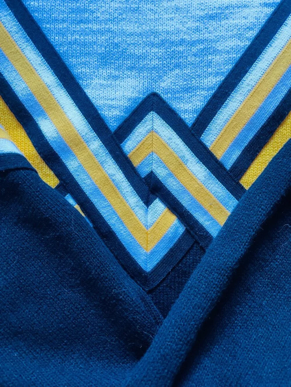 Dehen 1920 Classic Cheer Cheerleader Sweater Large Made In USA UCLA Bruins Gold